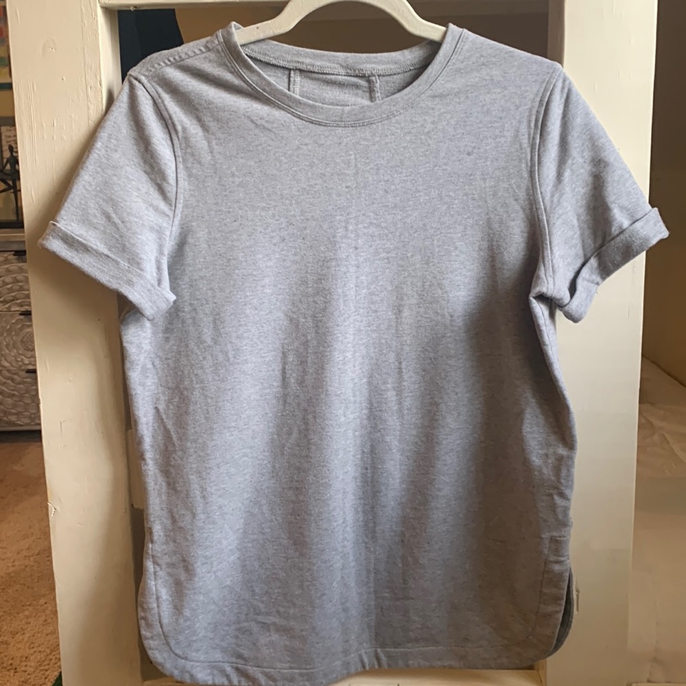Lululemon thick gray t shirt